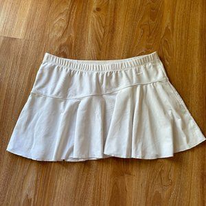 Women's white Nike tennis skirt
